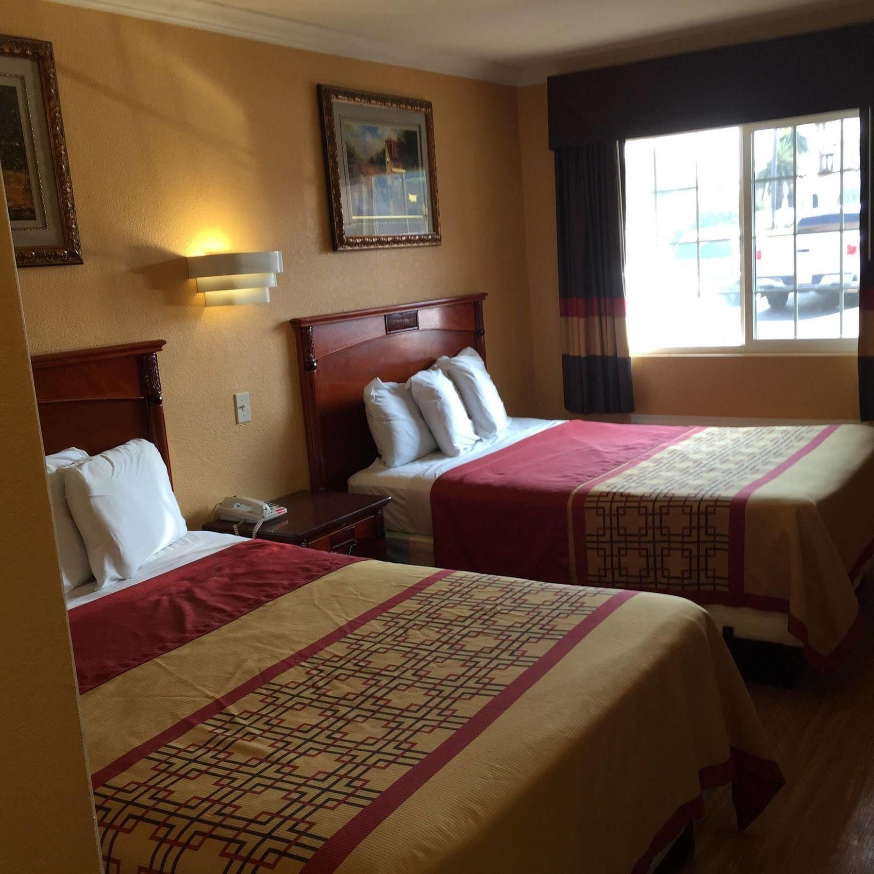National City Motel Екстер'єр фото
